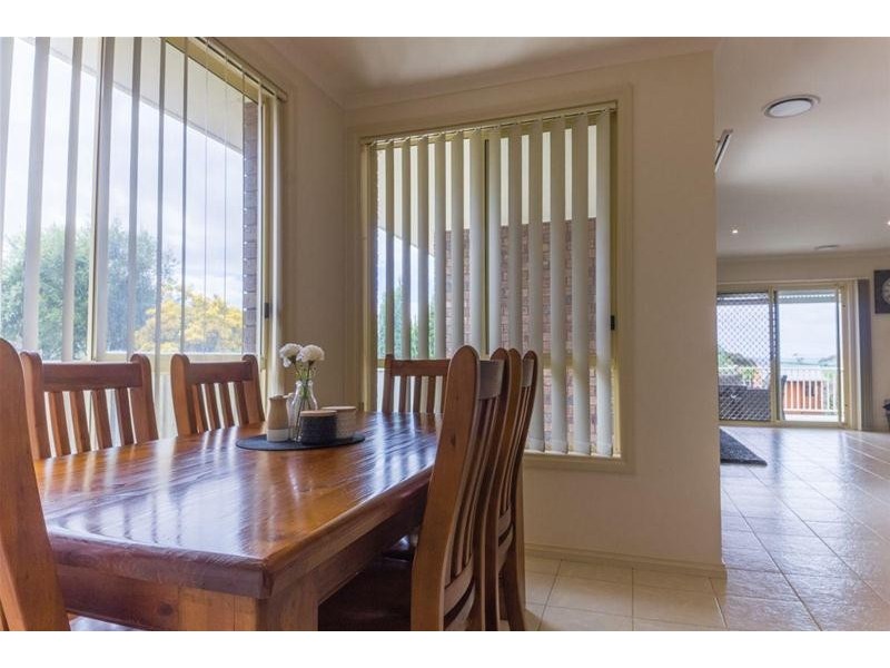 19 BREWSTER Road, Ararat VIC 3377