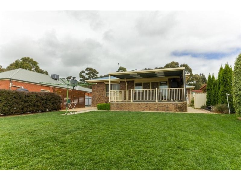19 BREWSTER Road, Ararat VIC 3377
