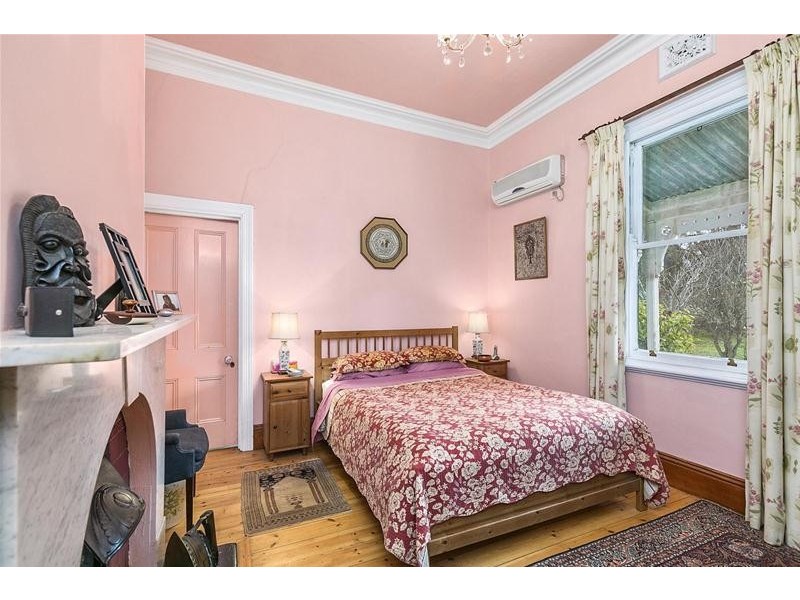 24 Degraves Street, Elmhurst VIC 3469