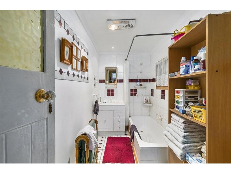 24 Degraves Street, Elmhurst VIC 3469