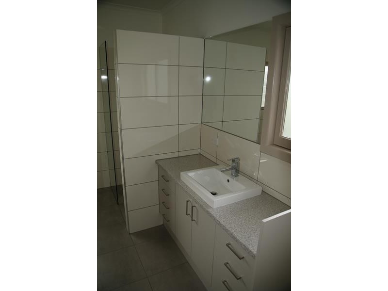 42 HIGH Street, Beaufort VIC 3373