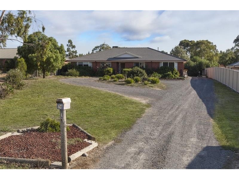 74 Elizabeth Street, Ararat VIC 3377