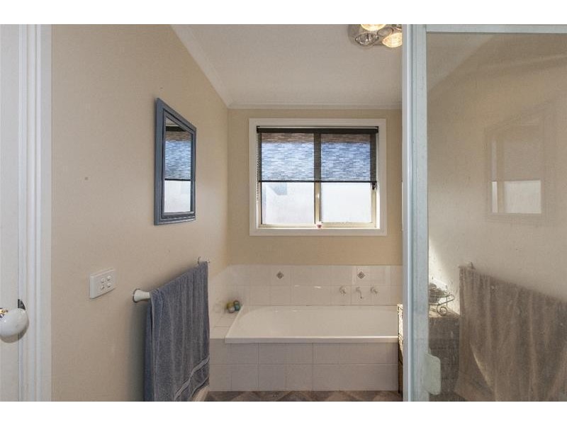 74 Elizabeth Street, Ararat VIC 3377