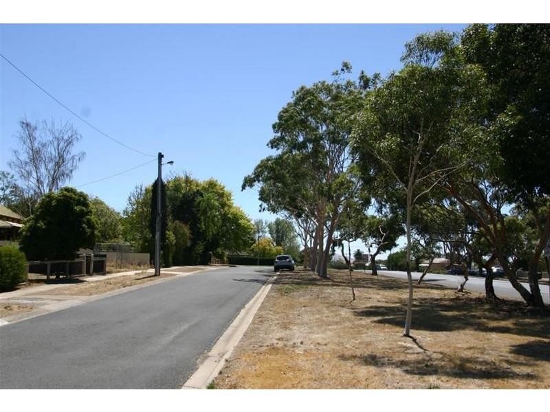 6 Port Fairy Road, Ararat VIC 3377