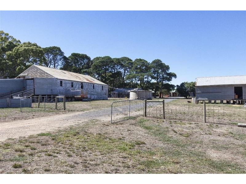 99 Warrayatkin Road, Ararat VIC 3377