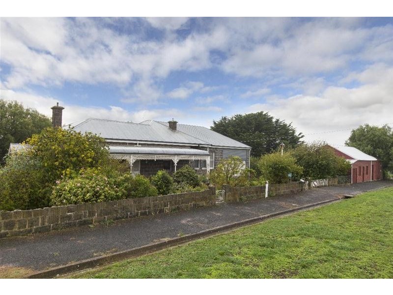 161-161a Montgomery Street, Lake Bolac VIC 3351