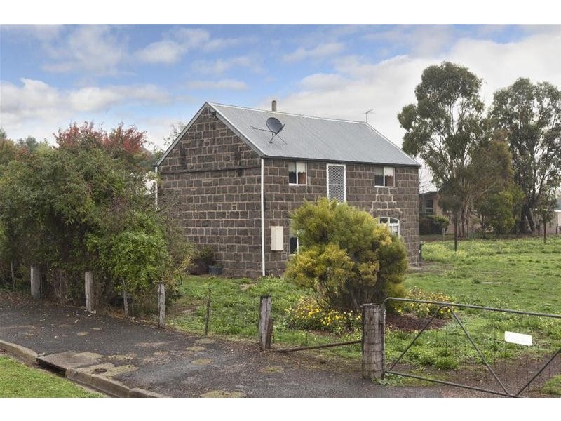 161-161a Montgomery Street, Lake Bolac VIC 3351