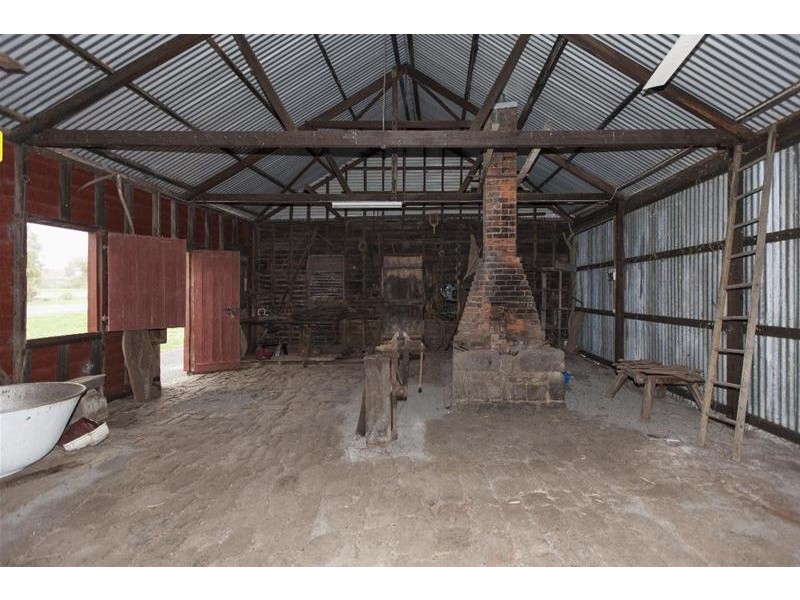 161-161a Montgomery Street, Lake Bolac VIC 3351