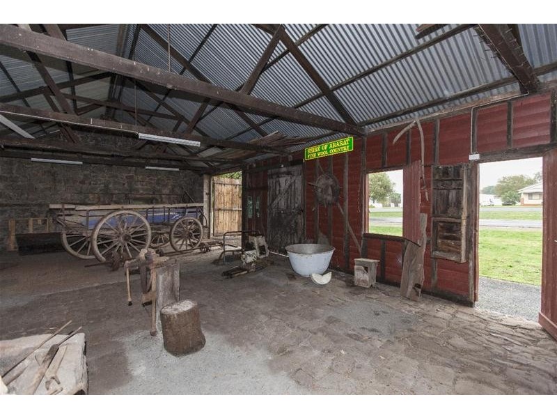 161-161a Montgomery Street, Lake Bolac VIC 3351