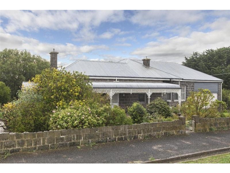 161-161a Montgomery Street, Lake Bolac VIC 3351