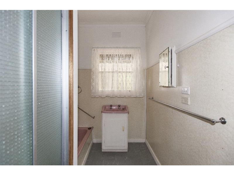 27 Speed Street, Ararat VIC 3377