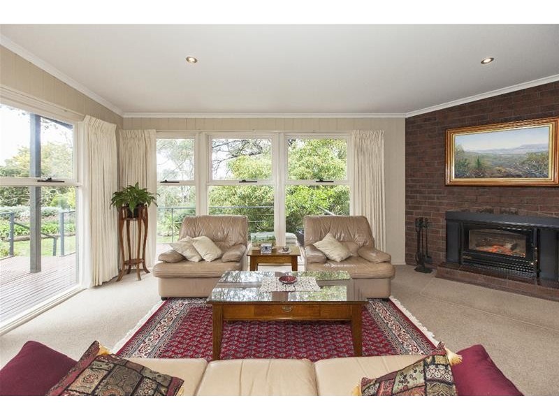 12 Wilding Court, Ararat VIC 3377