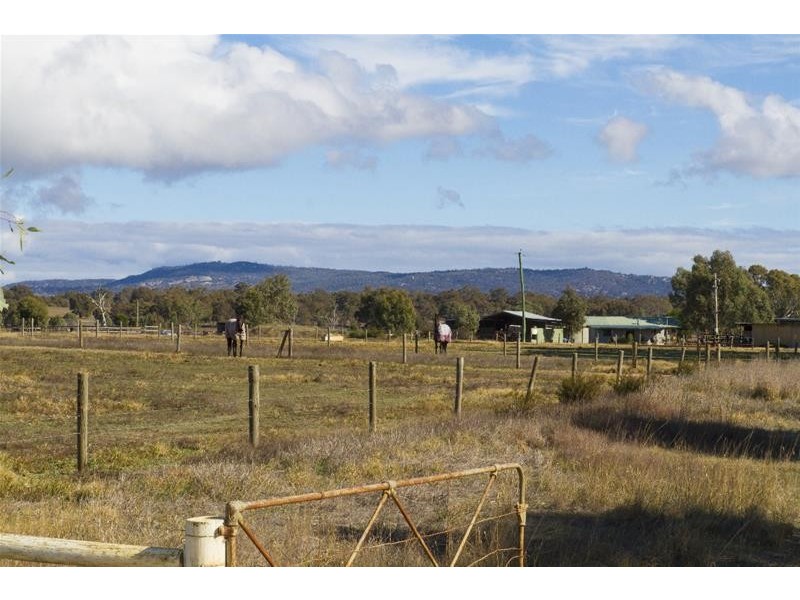 31 Yuruga Road, Great Western VIC 3374