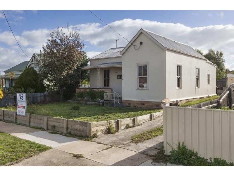 21 Campbell Street, Ararat VIC 3377