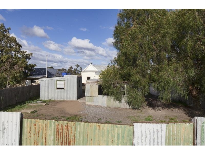 21 Campbell Street, Ararat VIC 3377