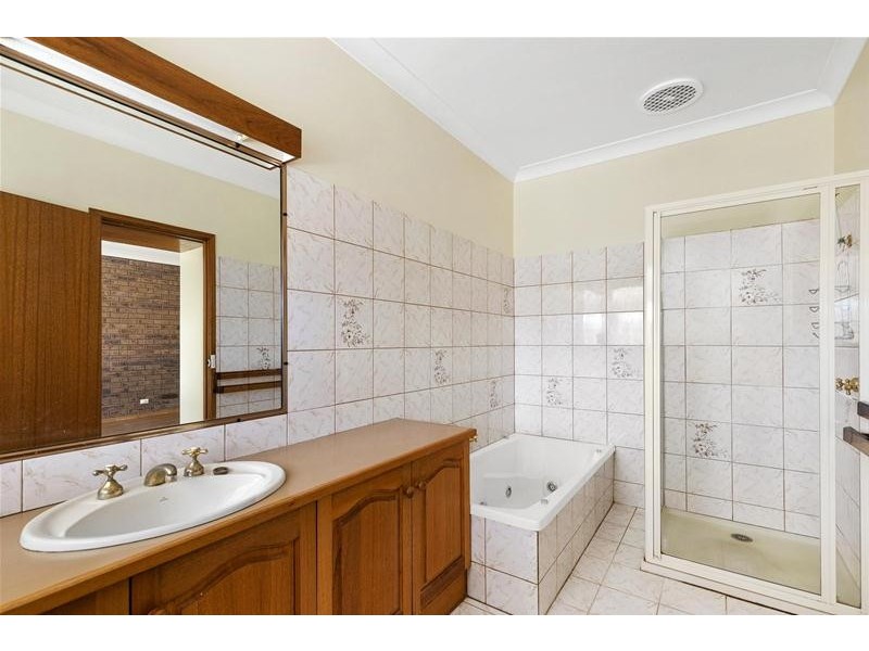 13 Golf links Road, Ararat VIC 3377