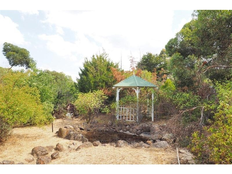 13 Golf links Road, Ararat VIC 3377