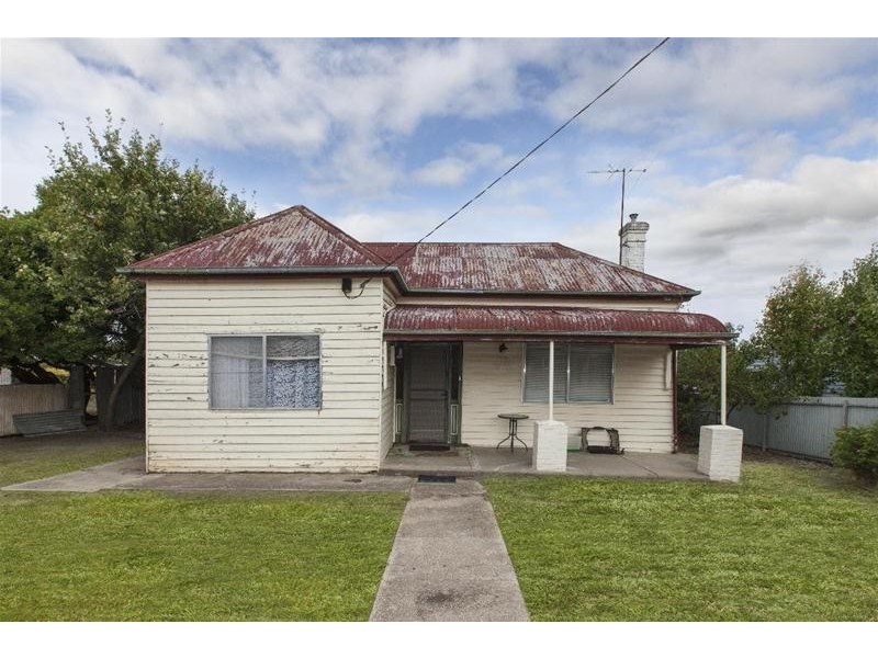 22 DAWSON Street, Ararat VIC 3377