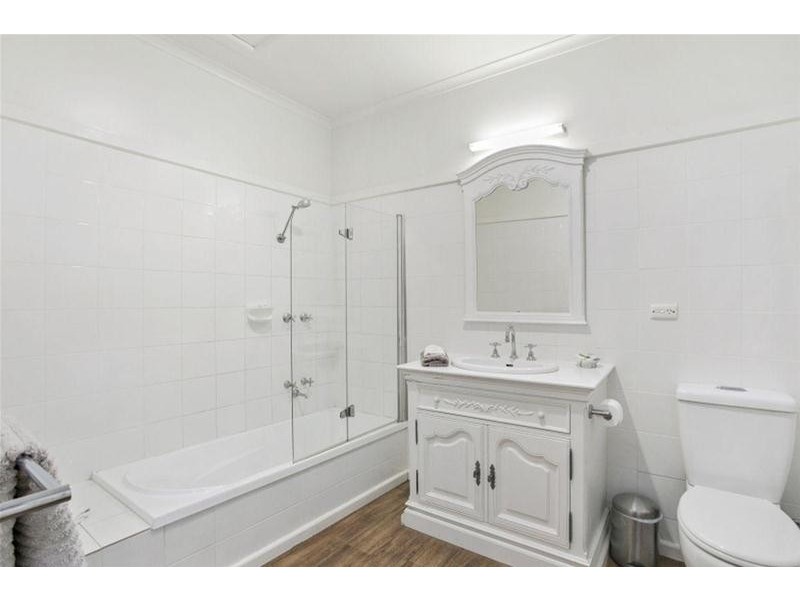 98 Main Street, Great Western VIC 3374