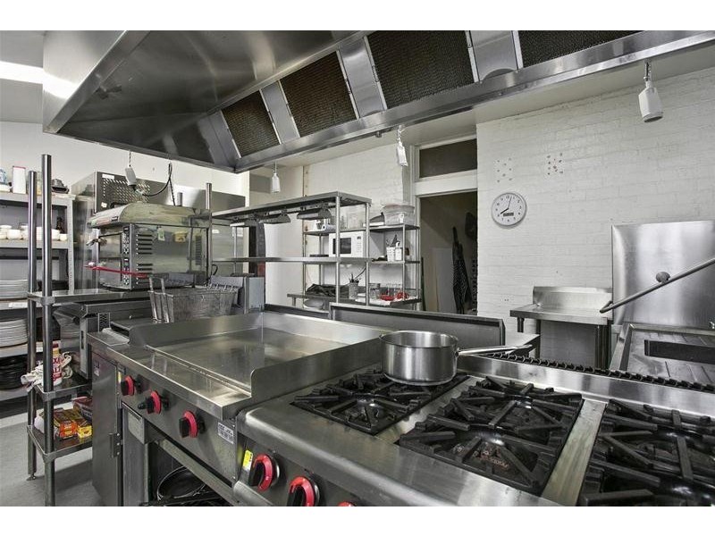 98 Main Street, Great Western VIC 3374