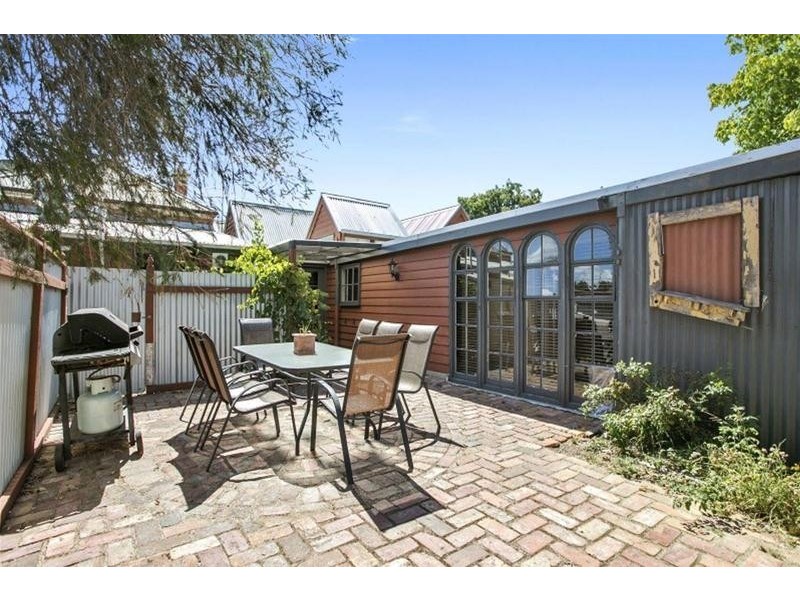 98 Main Street, Great Western VIC 3374