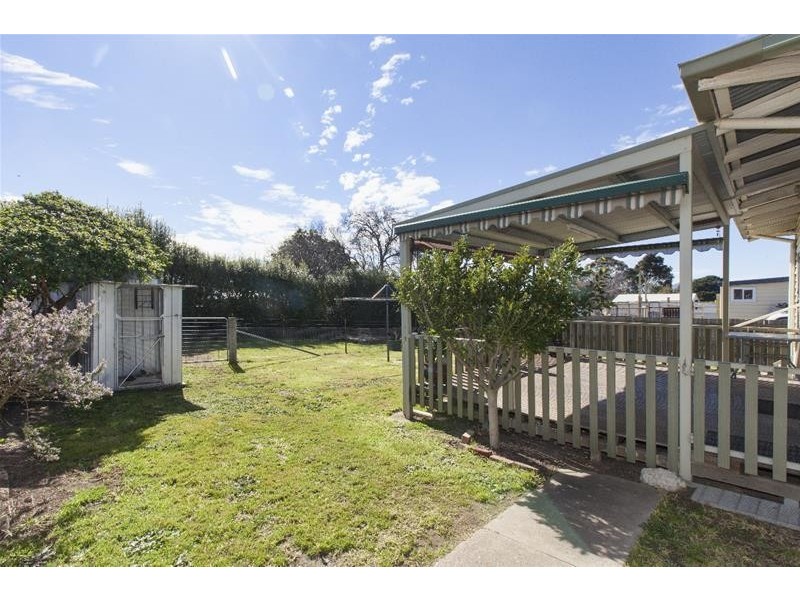 11 Montgomery Street, Ararat VIC 3377