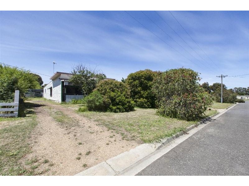 11 Commercial Street, Willaura VIC 3379