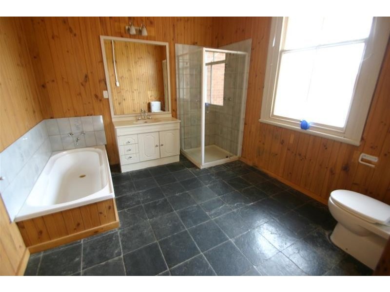 70 QUEEN Street, Ararat VIC 3377