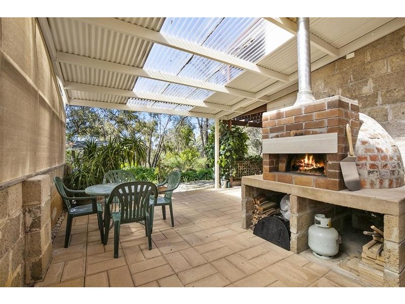 108 Eaglehawk Road, Armstrong VIC 3377