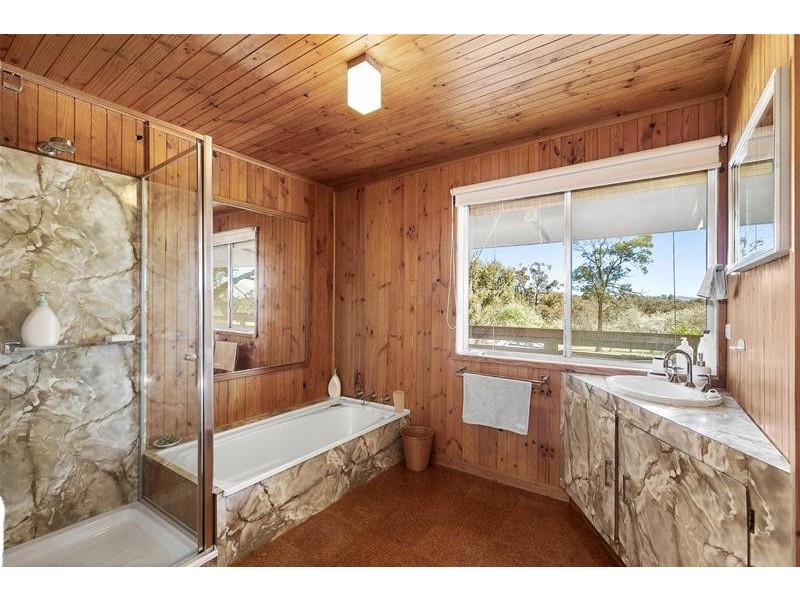 108 Eaglehawk Road, Armstrong VIC 3377