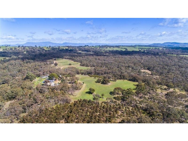 108 Eaglehawk Road, Armstrong VIC 3377