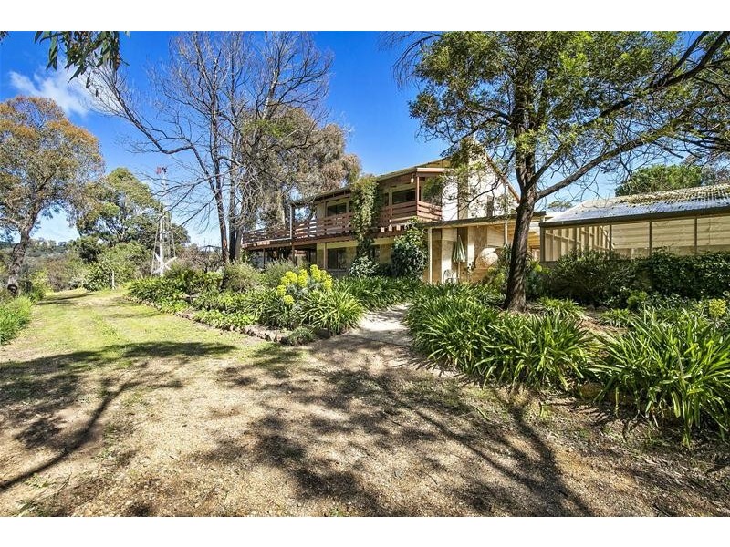 108 Eaglehawk Road, Armstrong VIC 3377