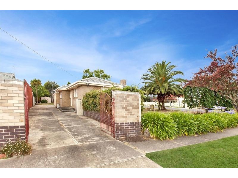 4 Lowe Street, Ararat VIC 3377