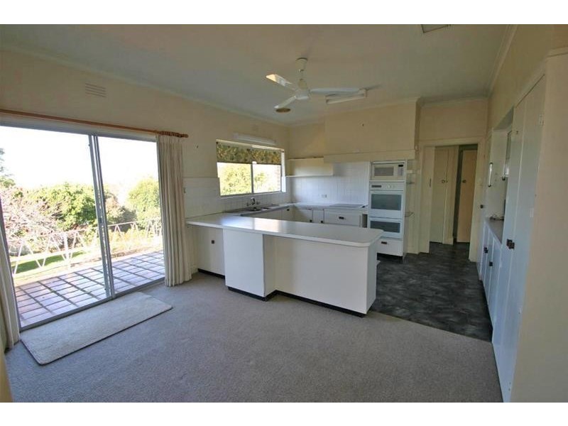 3 BREWSTER Road, Ararat VIC 3377