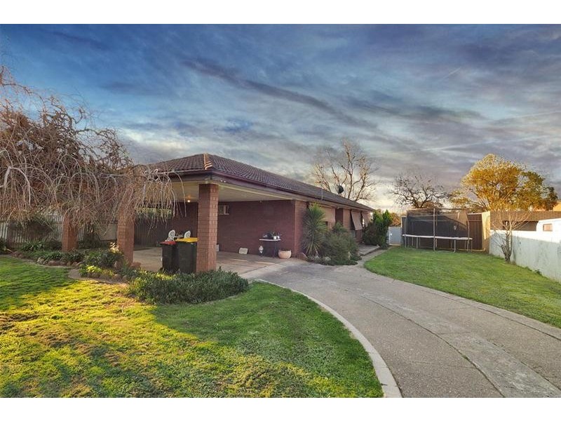 35 McLellan Street, Ararat VIC 3377