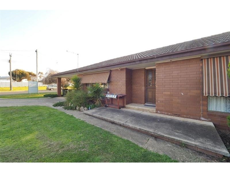 35 McLellan Street, Ararat VIC 3377