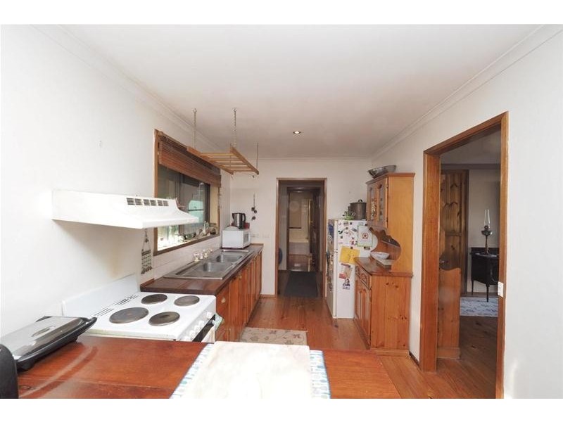 35 McLellan Street, Ararat VIC 3377