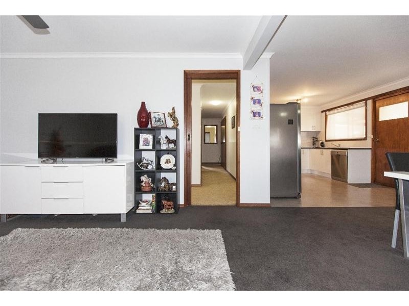 15 George Road, Ararat VIC 3377