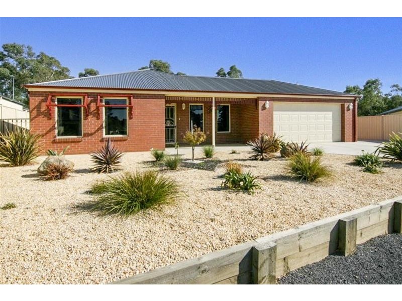 11 KIMS Close, Ararat VIC 3377