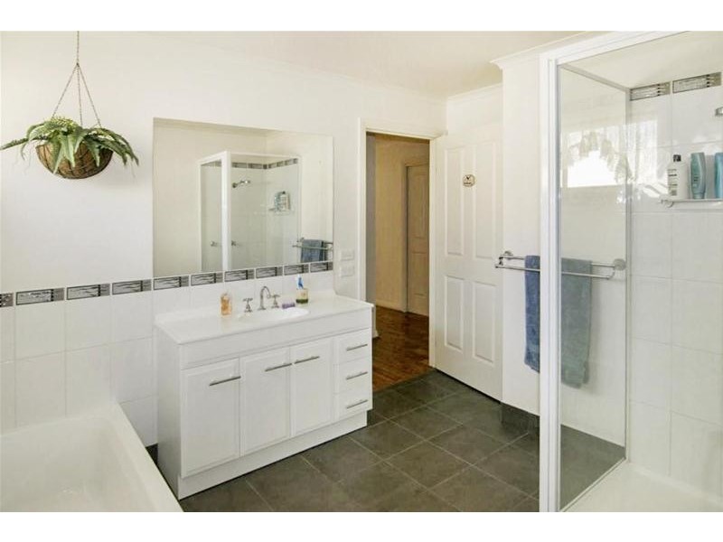 11 KIMS Close, Ararat VIC 3377