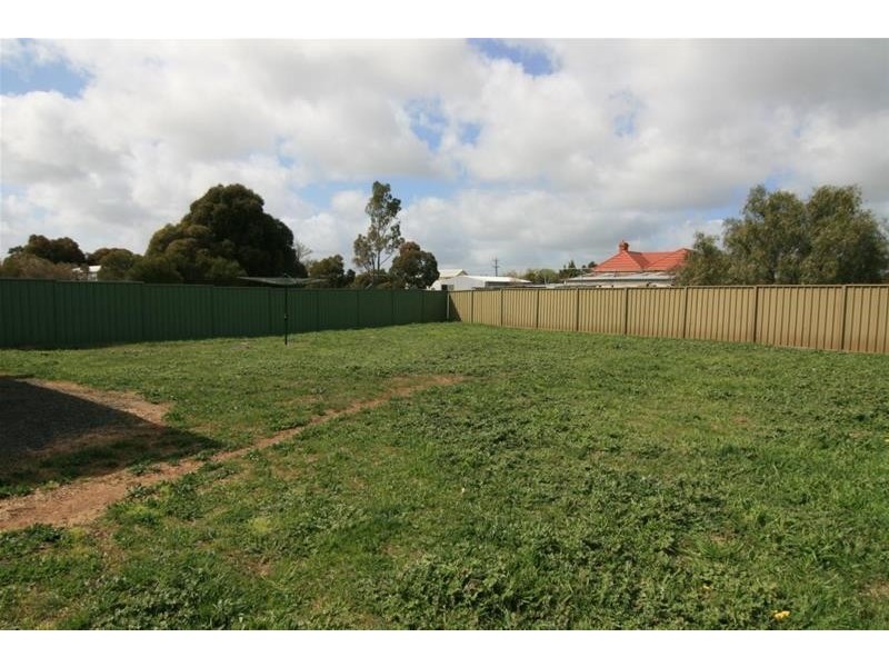 31 BEST Street, Ararat VIC 3377