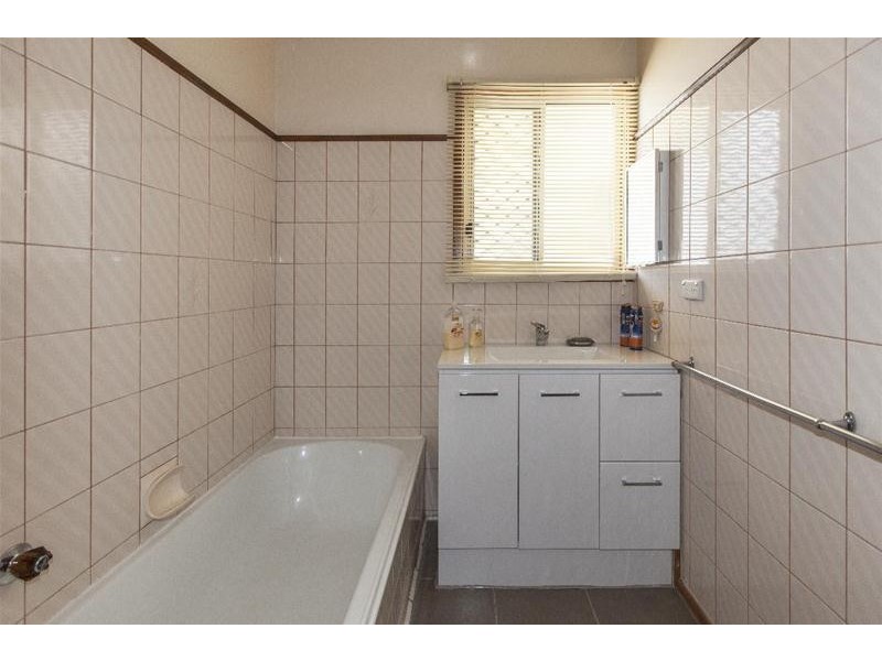 63 TOBIN Street, Ararat VIC 3377