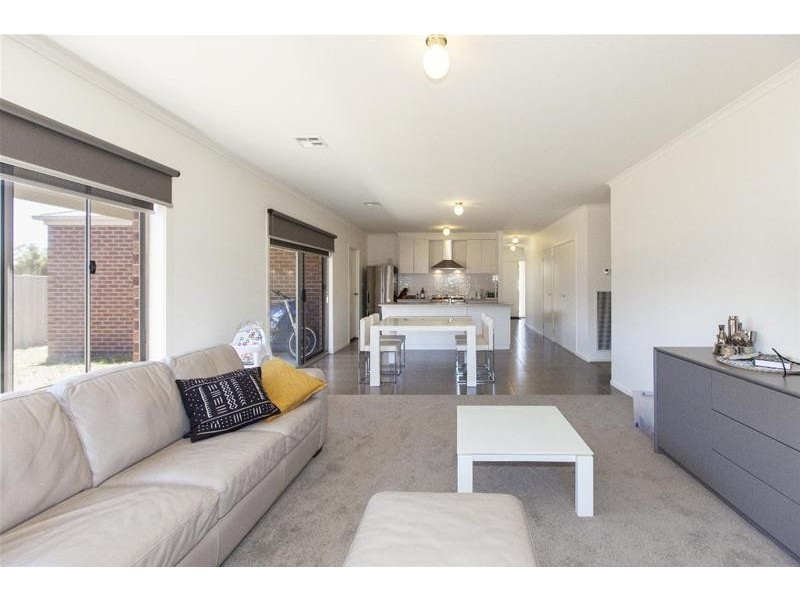 5 DOMAIN Circuit, Ararat VIC 3377