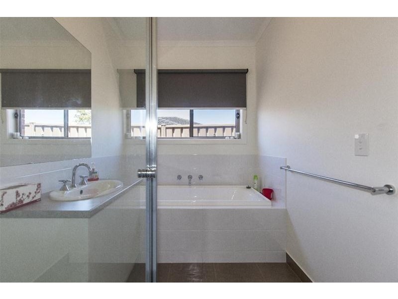 5 DOMAIN Circuit, Ararat VIC 3377