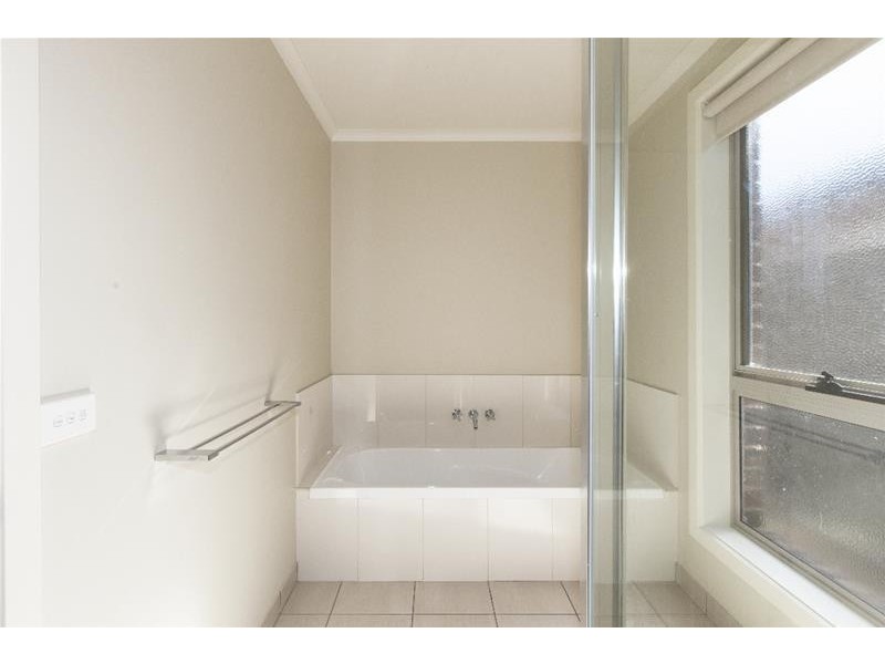 18 Clarke Street, Ararat VIC 3377