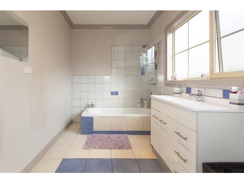 23 CAMPBELL Street, Ararat VIC 3377