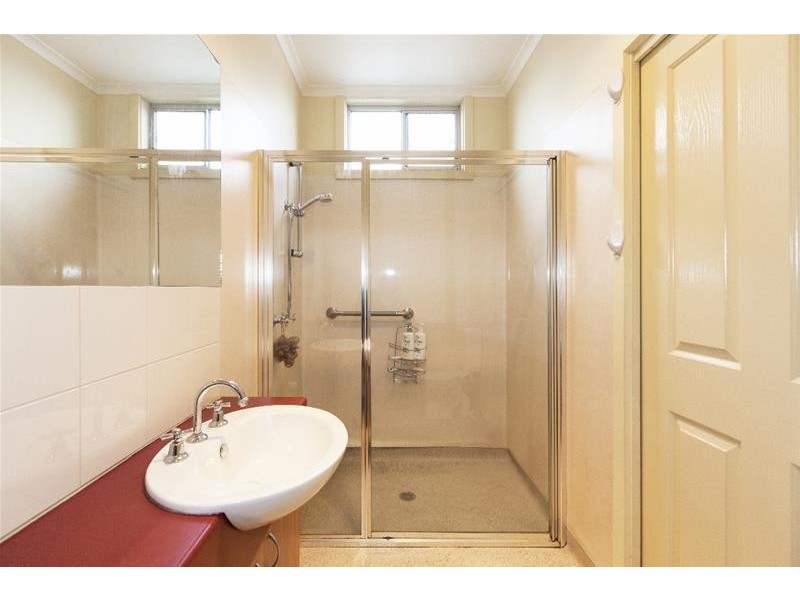 17 George Road, Ararat VIC 3377