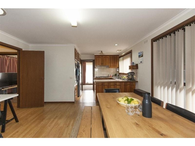 14 Ellerker Avenue, Ararat VIC 3377