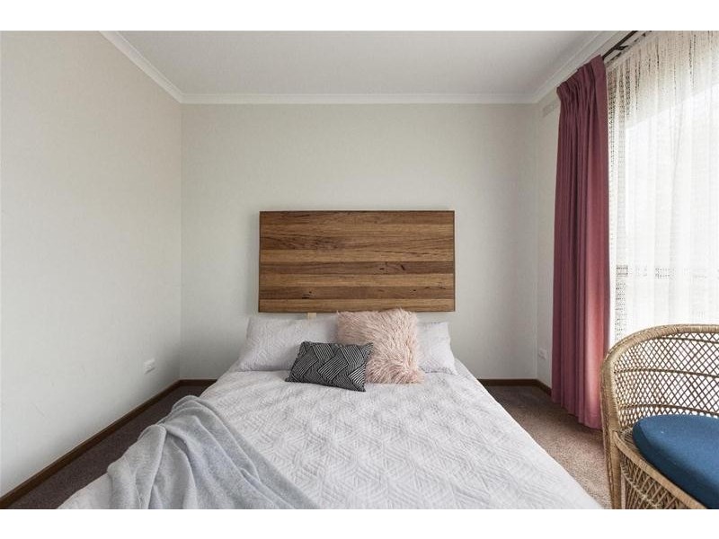 14 Ellerker Avenue, Ararat VIC 3377