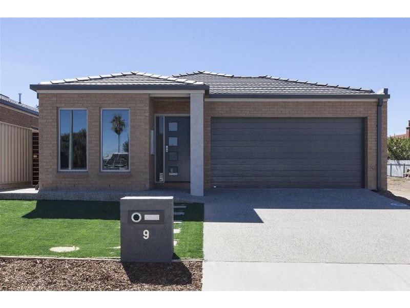9 Bailey Lane, Ararat VIC 3377